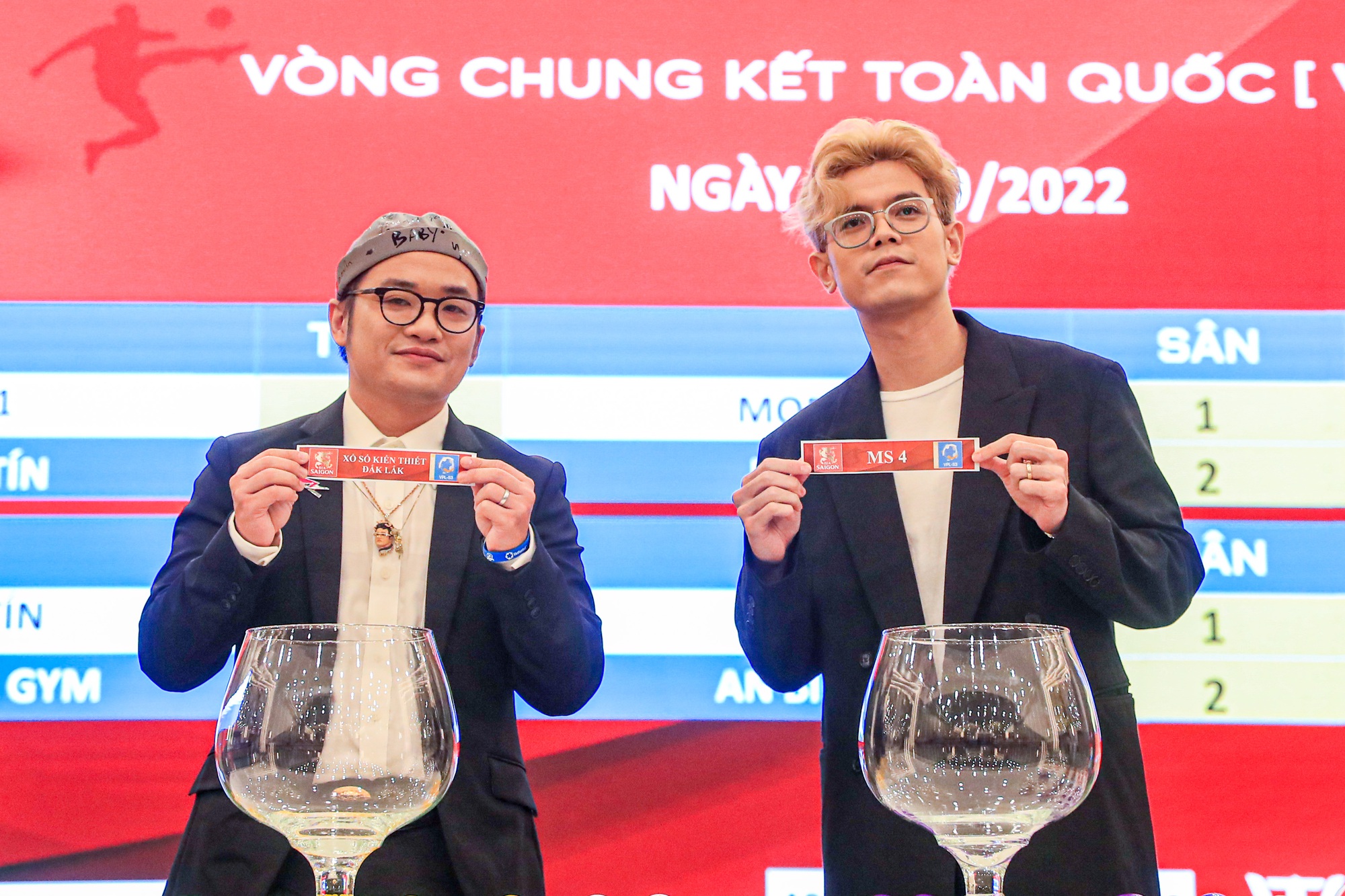 Giải bóng đá 7 người: Đội vô địch sẽ có cơ hội đá 'so tài' cùng với đội tuyển Việt Nam - Ảnh 2.