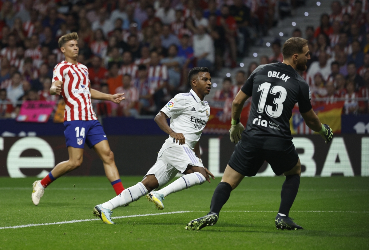 Thắng sát nút Atletico, Real Madrid giữ vững ngôi đầu La Liga - Ảnh 2.