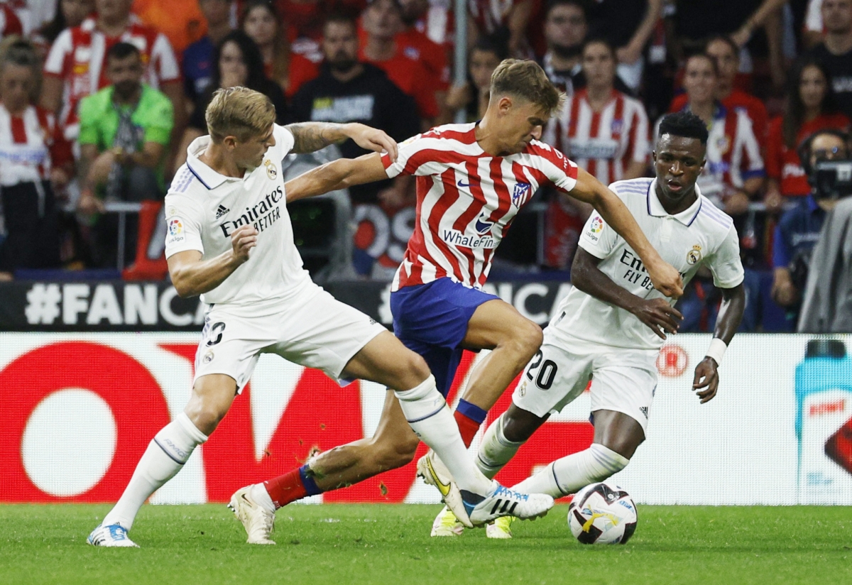 Thắng sát nút Atletico, Real Madrid giữ vững ngôi đầu La Liga - Ảnh 7.