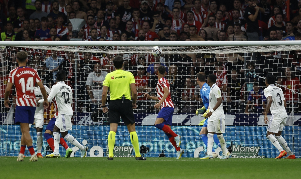 Thắng sát nút Atletico, Real Madrid giữ vững ngôi đầu La Liga - Ảnh 8.