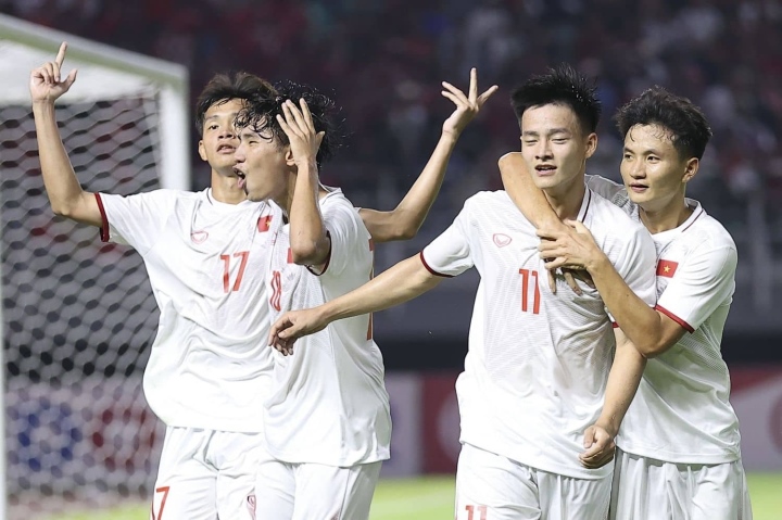 U20 Việt Nam giành quyền dự vòng chung kết U20 châu Á 2023 - Ảnh 1.