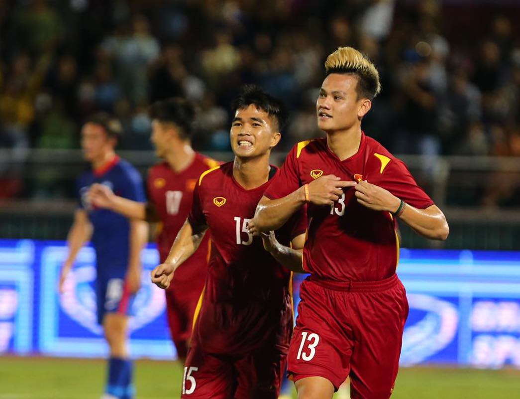 Cầu thủ trẻ liên tiếp lập công, đội tuyển Việt Nam giành chiến thắng 4-0 Singapore trận ra quân - Ảnh 6.