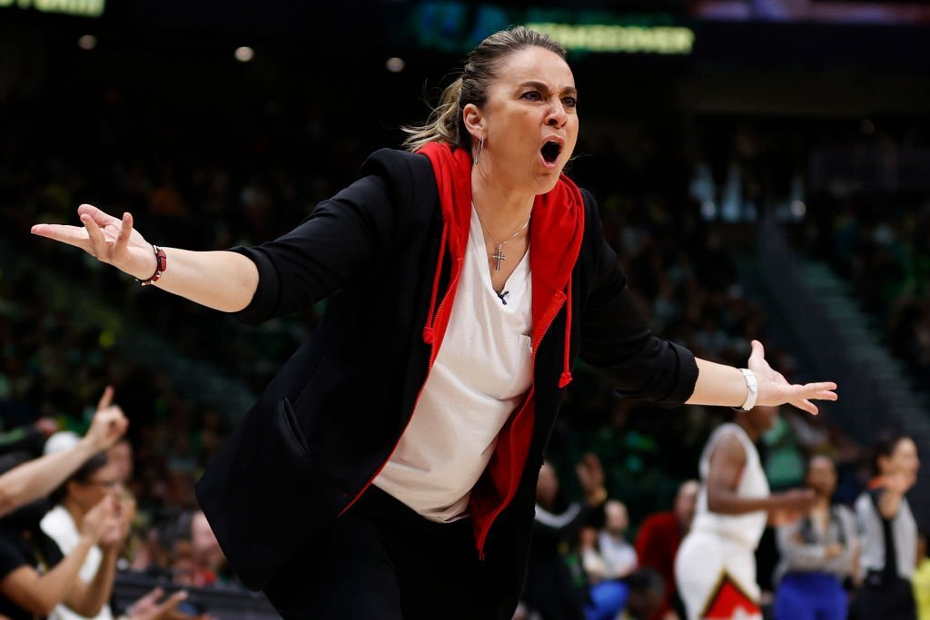 Becky Hammon: Hành trình để trở thành vị HLV nữ có '1-0-2' tại WNBA - Ảnh 3.