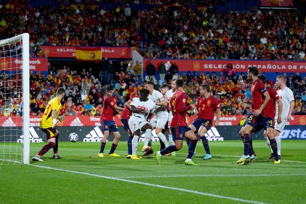 Ronaldo và đồng đội thắng đậm, quyết đấu Tây Ban Nha tranh vé chung kết - Ảnh 12.