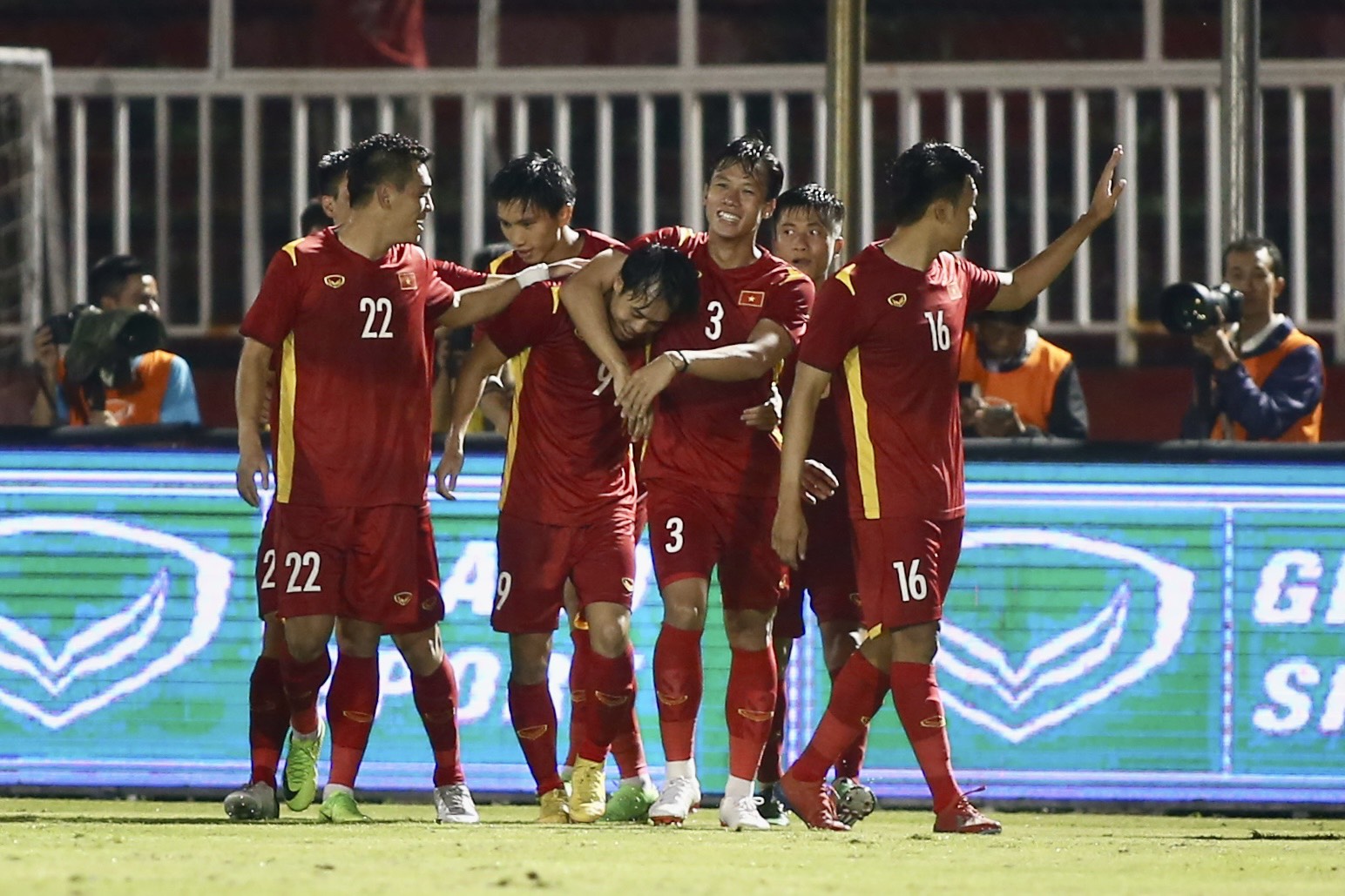 Văn Toàn ghi bàn đầu tiên cho ĐT Việt Nam sau 5 năm - Ảnh 6.