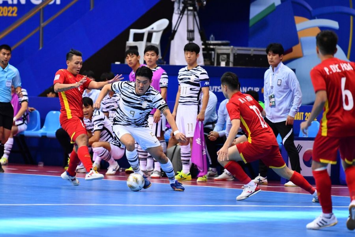 ĐT Futsal Việt Nam - ĐT Futsal Saudi Arabia: Trận đấu then chốt - Ảnh 1.