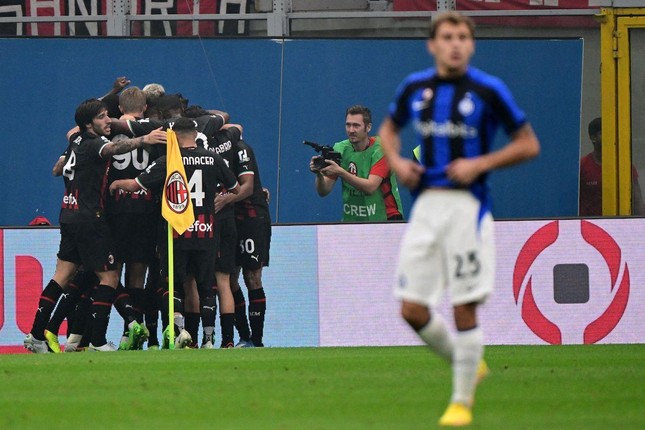 Milan đánh bại Inter sau trận derby đầy kịch tính, giàu cảm xúc và rất nhiều người hùng - Ảnh 2.