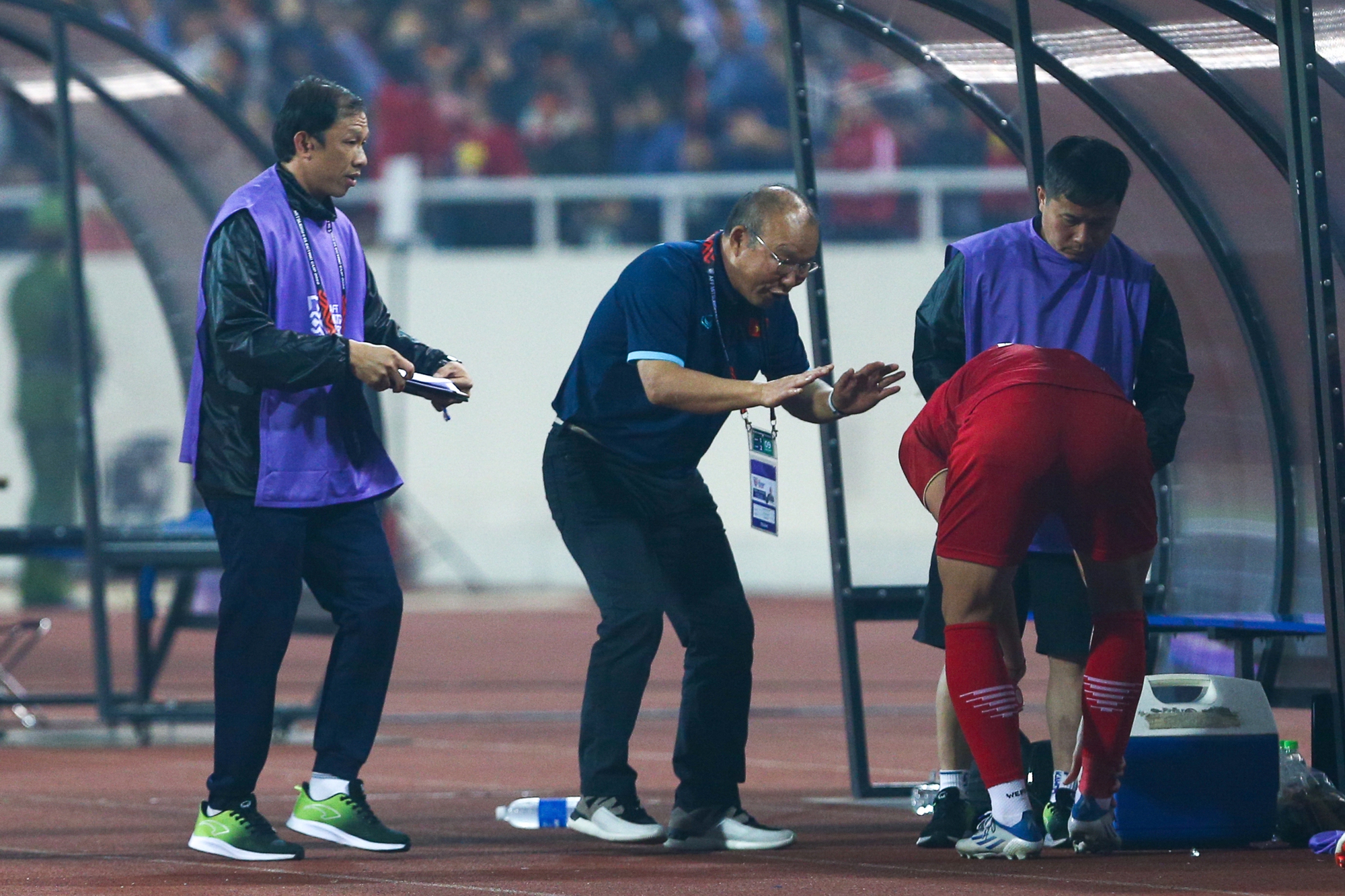 HLV Park Hang-seo vỡ oà cảm xúc với bàn thắng thứ 2 của Tiến Linh trước Indonesia - Ảnh 5.