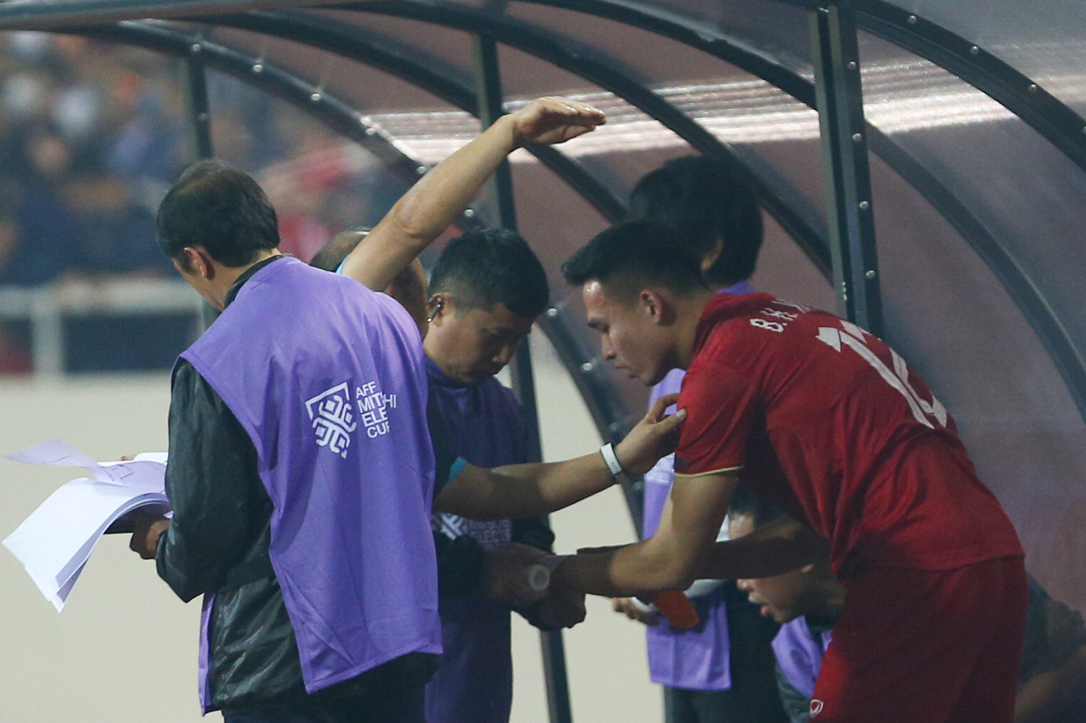 HLV Park Hang-seo vỡ oà cảm xúc với bàn thắng thứ 2 của Tiến Linh trước Indonesia - Ảnh 6.