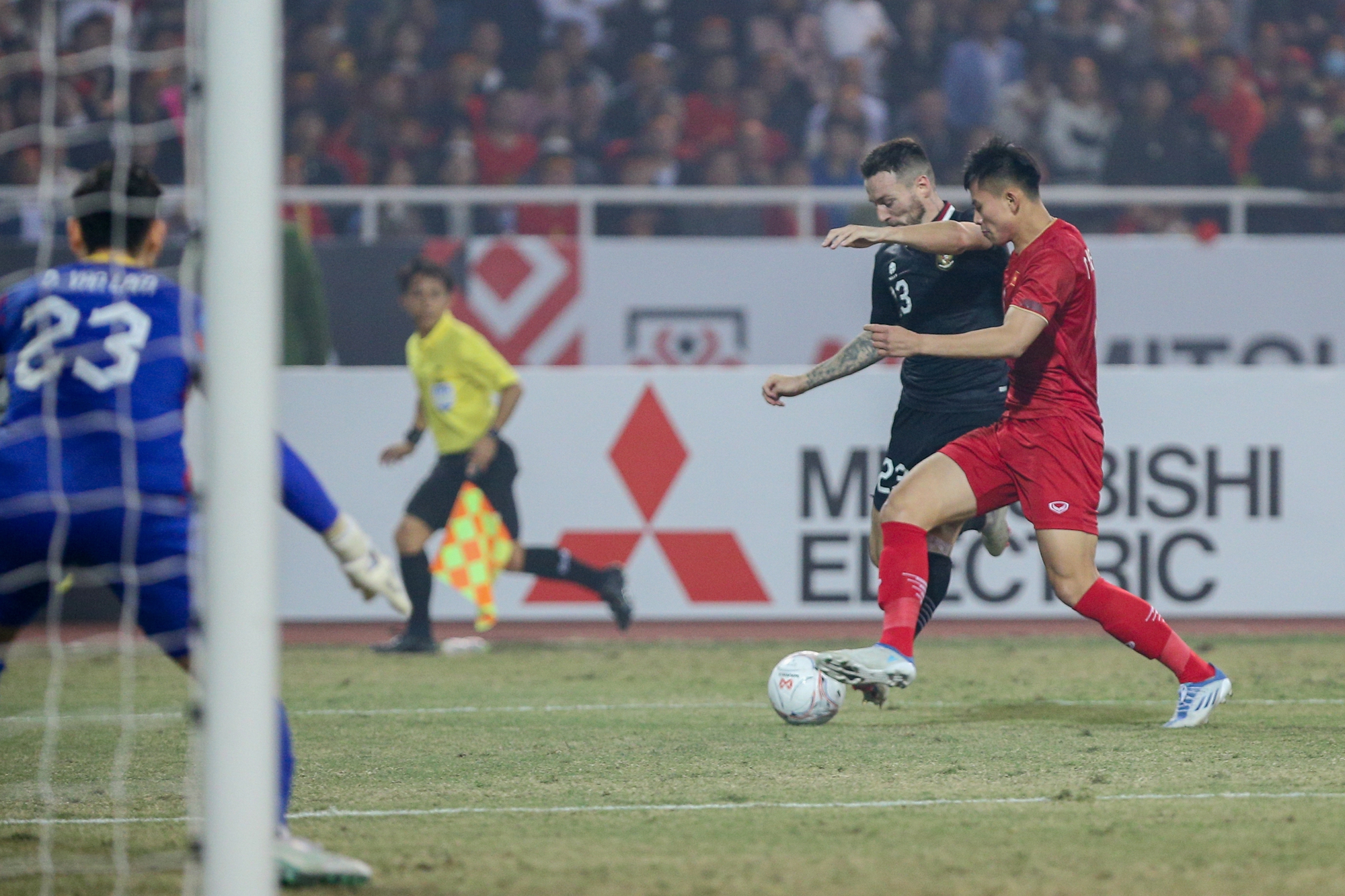Các ngôi sao Indonesia bế tắc, liên tục chơi xấu tuyển Việt Nam - Ảnh 6.