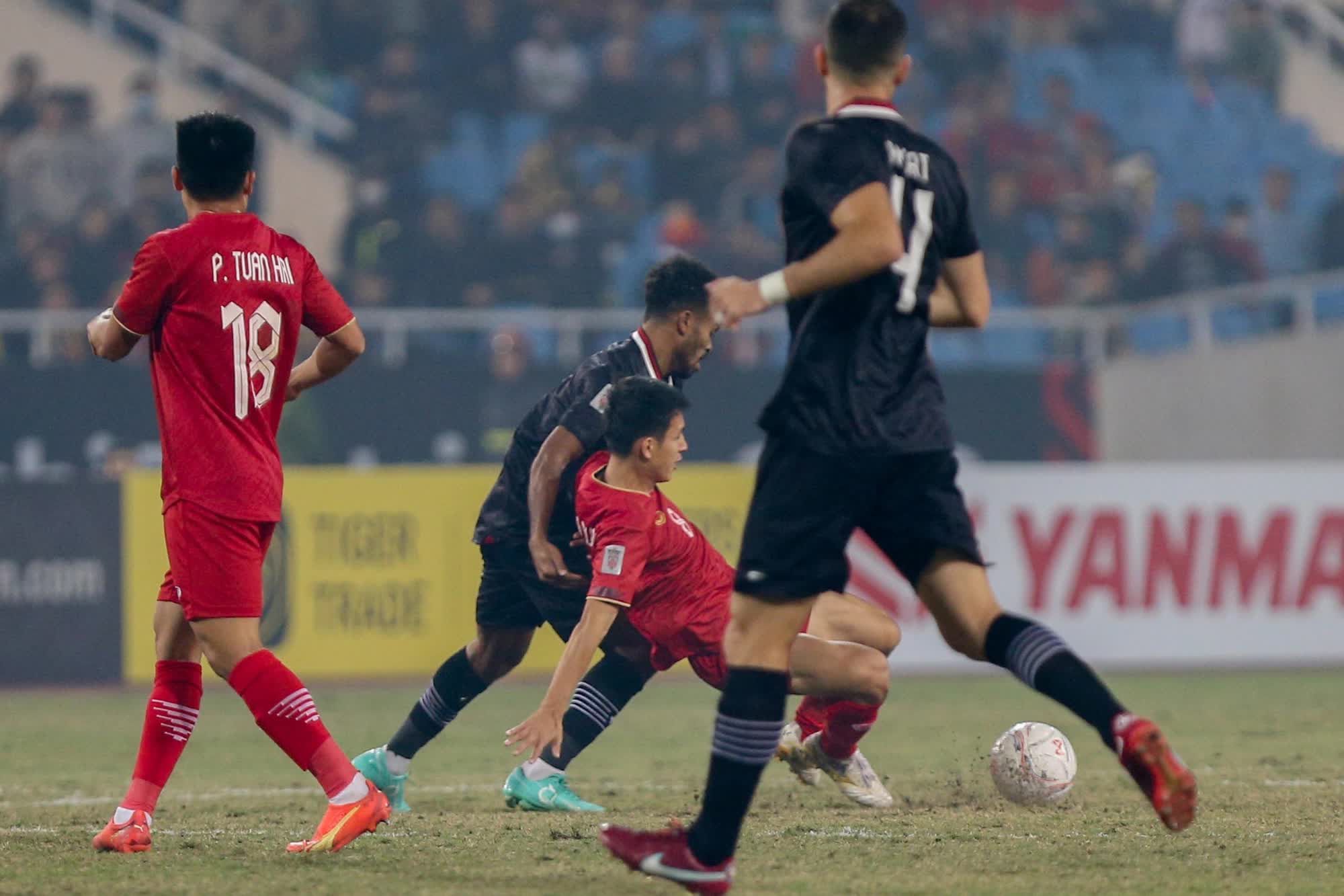 Các ngôi sao Indonesia bế tắc, liên tục chơi xấu tuyển Việt Nam - Ảnh 11.