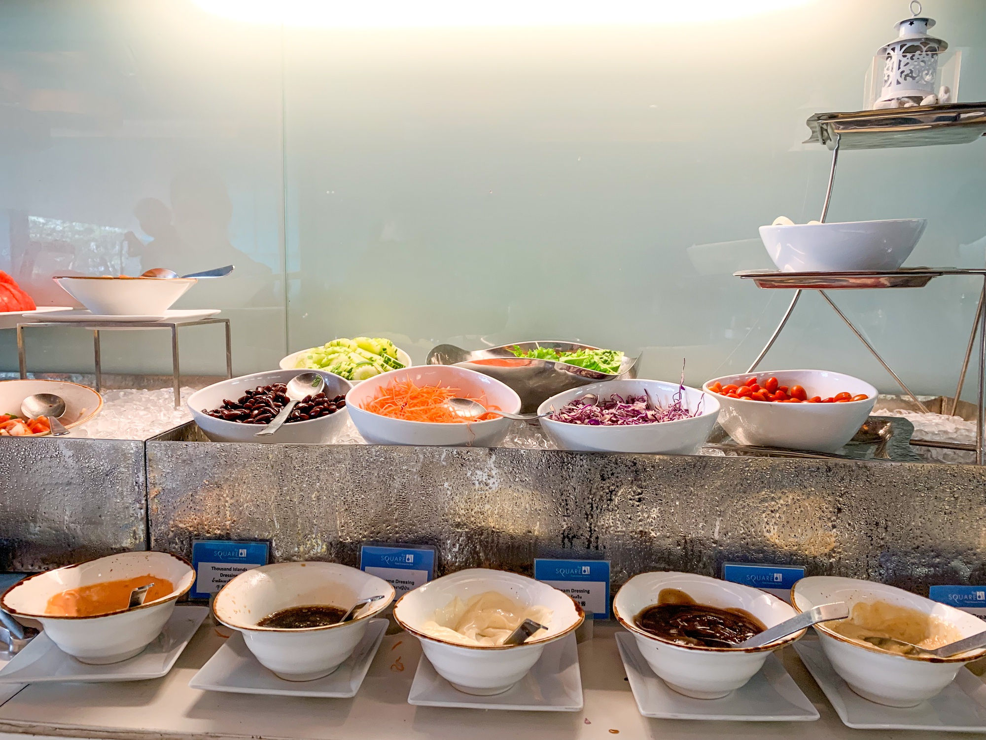 Đội tuyển Việt Nam ăn buffet tại khách sạn - Ảnh 7.