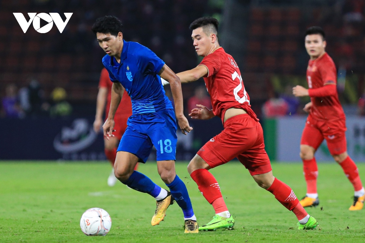 ĐT Việt Nam và ĐT Thái Lan đối mặt thách thức tương đồng sau AFF Cup 2022 - Ảnh 2.