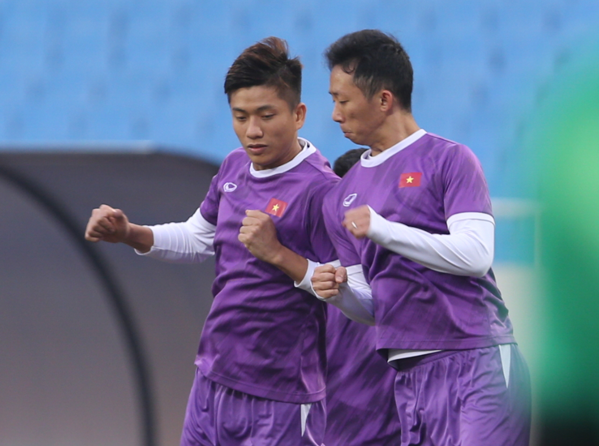 Quế Ngọc Hải trở lại tập luyện chờ đấu Myanmar - Ảnh 6.