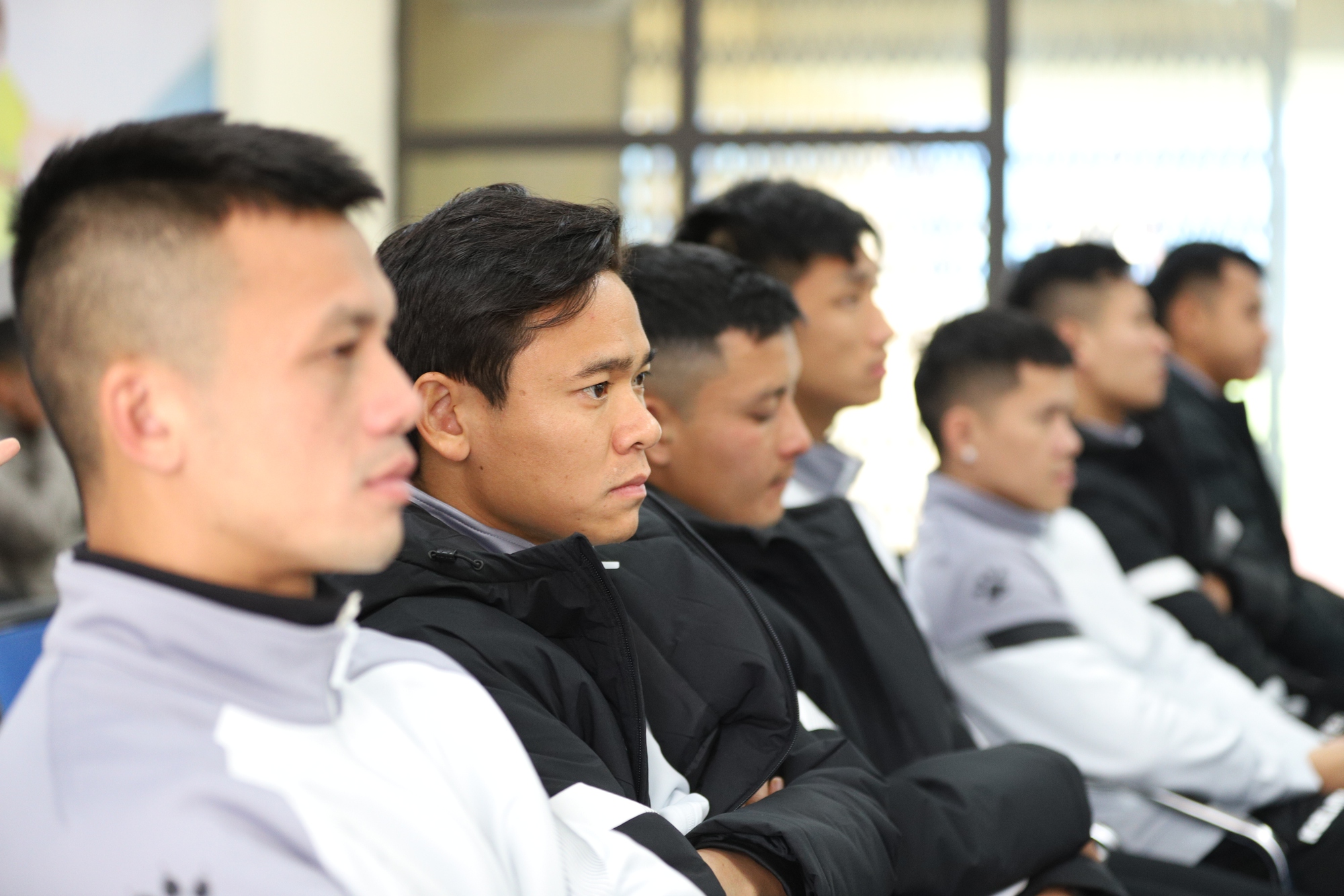 CLB Thép Xanh Nam Định gặp mặt lãnh đạo tỉnh, quyết tâm giành thứ hạng cao nhất mùa giải 2023 - Ảnh 1.