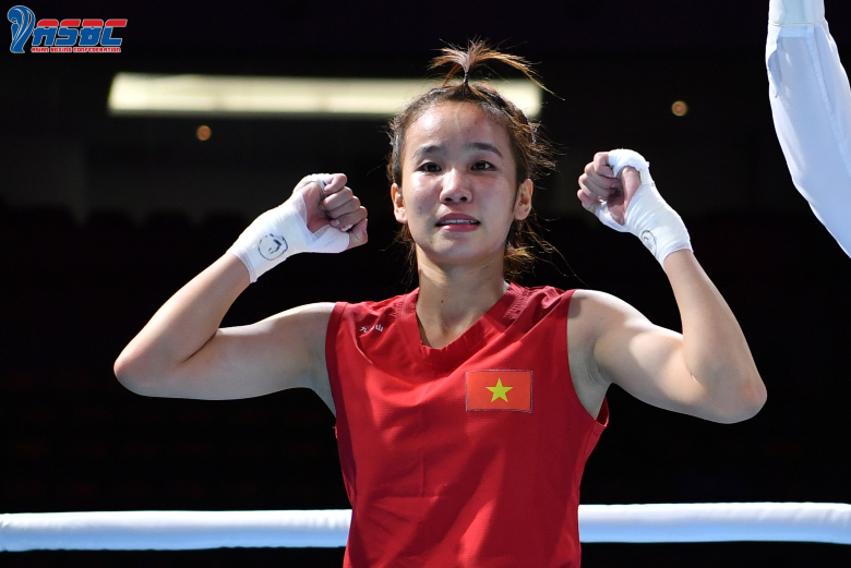 Nữ võ sĩ Nguyễn Thị Ngọc Trân để thua đáng tiếc trong trận chung kết boxing U22 châu Á - Ảnh 2.