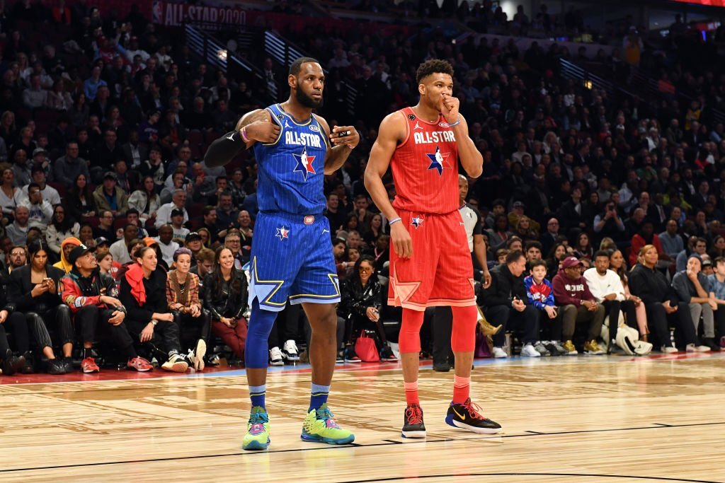 Công bố danh sách xuất phát NBA All Star 2023: LeBron James và Giannis Antetokounmpo nhận trọng trách đội trưởng - Ảnh 2.