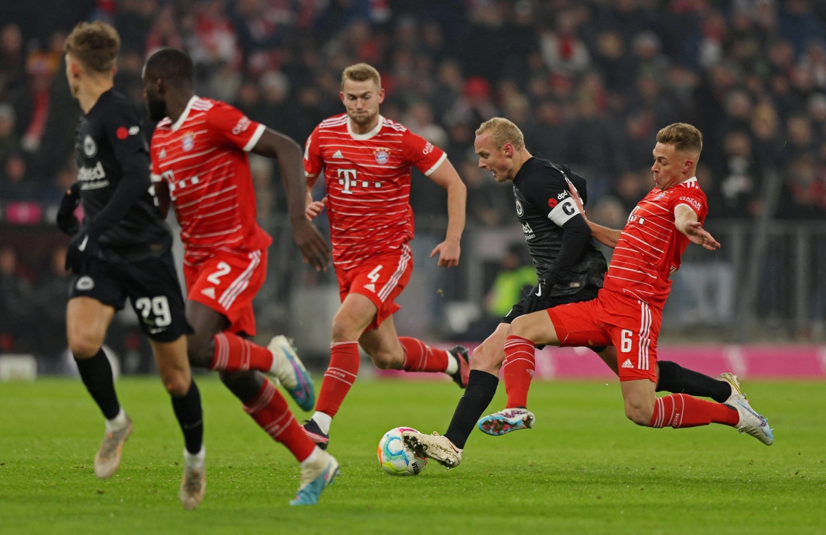 Bị Frankfurt cầm hòa, Bayern Munich chưa biết thắng trong năm 2023 - Ảnh 1.