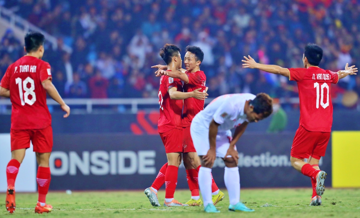 Cầu thủ của HAGL ghi siêu phẩm, ĐT Việt Nam thắng đậm ĐT Myanmar - Ảnh 12.