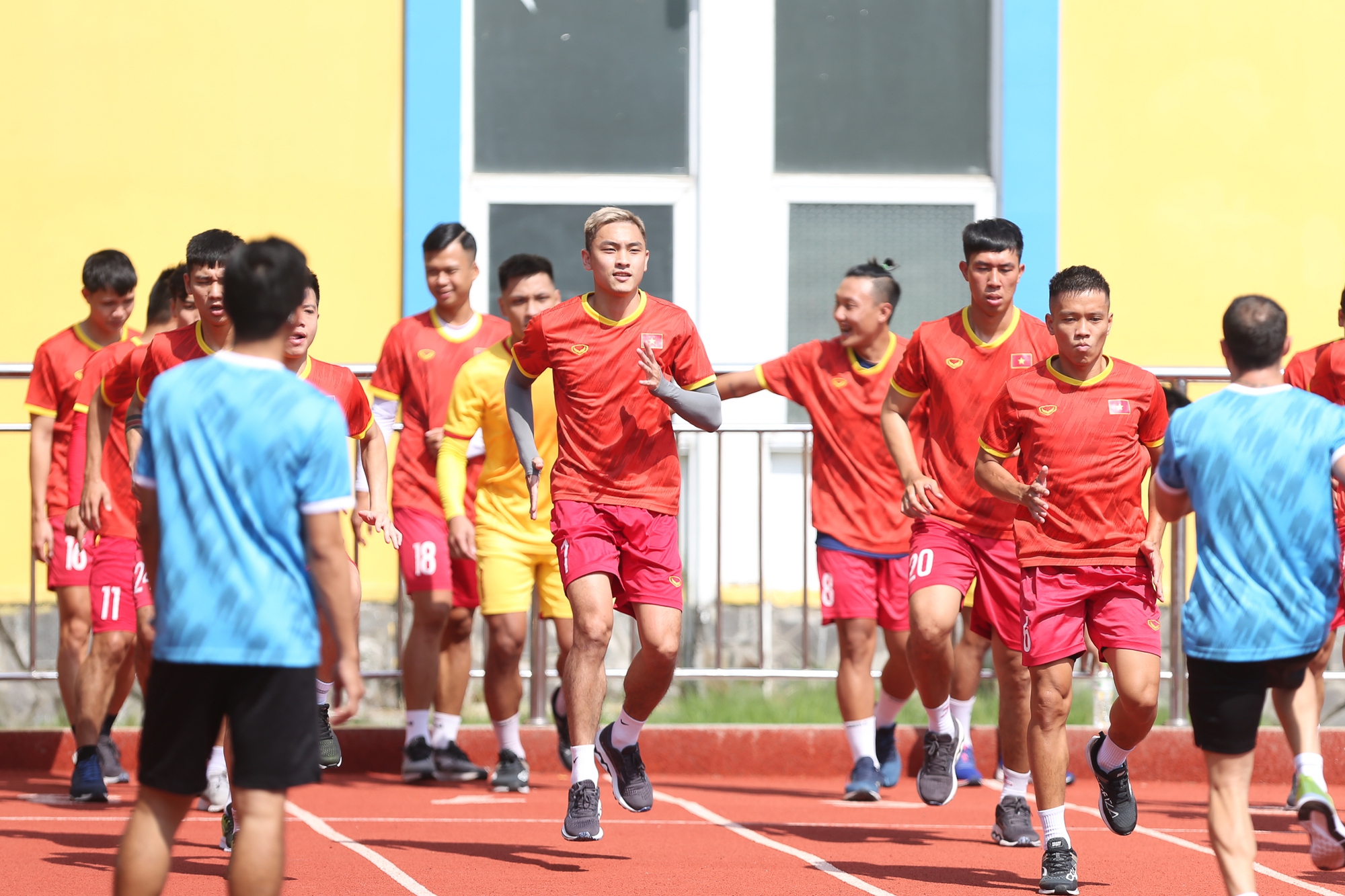 Futsal Việt Nam tập trung, tăng cường nhồi thể lực sau Tết Nguyên đán - Ảnh 1.