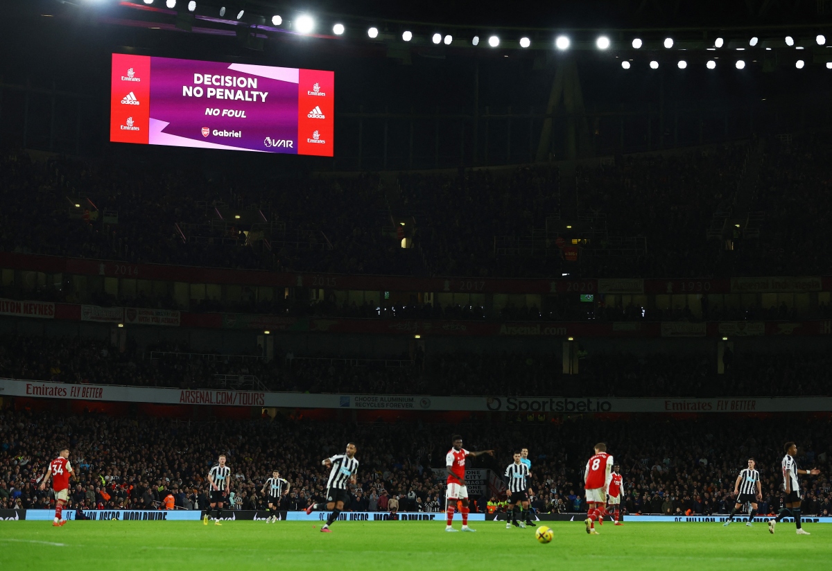 Newcastle khiến Arsenal sảy chân trong cuộc đua vô địch Ngoại hạng Anh - Ảnh 6.