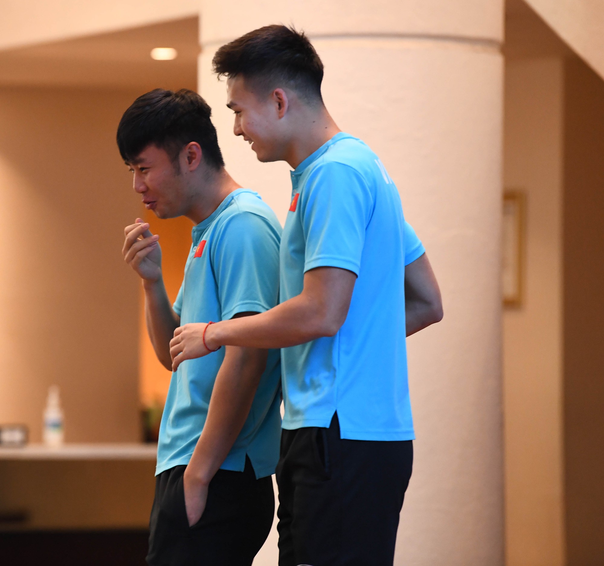 Việt Anh trêu Tuấn Anh, Hồng Duy nhảy cùng bác sĩ Choi Ju-young - Ảnh 4.