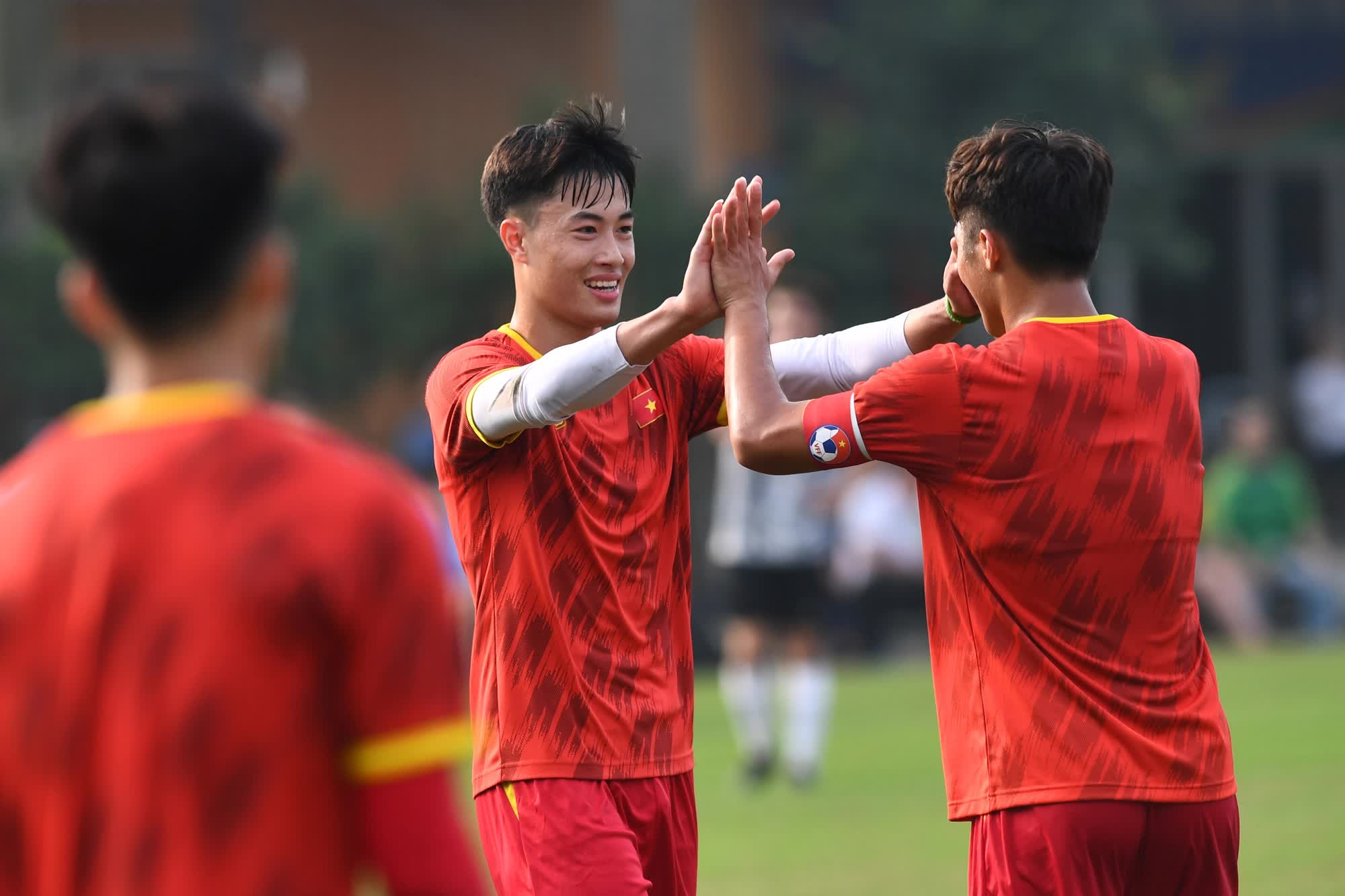 Sao trẻ Hà Nội FC khiến siêu nhân Gia Huy lu mờ, U20 Việt Nam hòa đội Hạng Nhất - Ảnh 4.