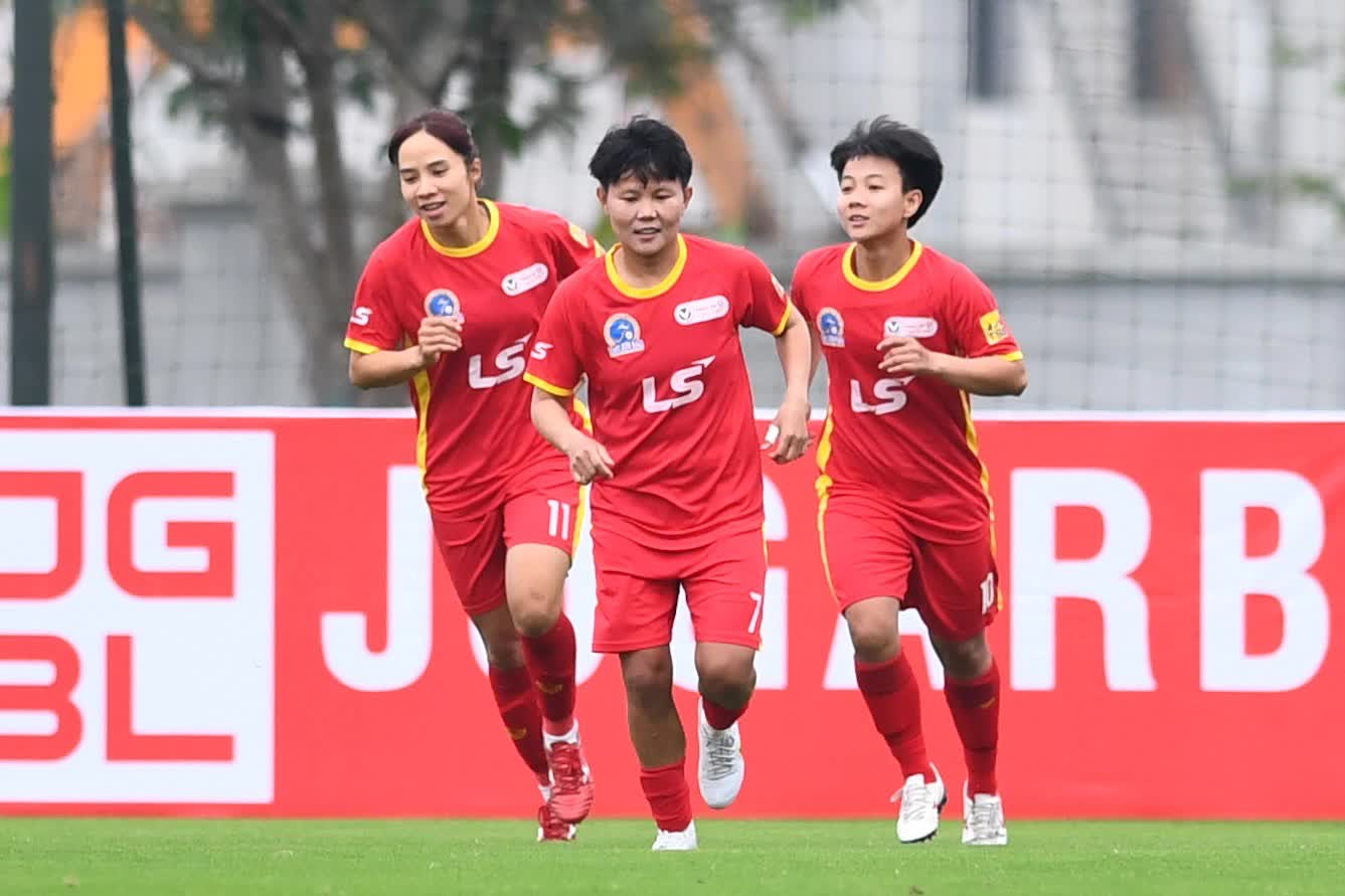 Giải bóng đá nữ Cup quốc gia 2023: TP.HCM thắng đậm Hà Nội II trận mở màn - Ảnh 5.