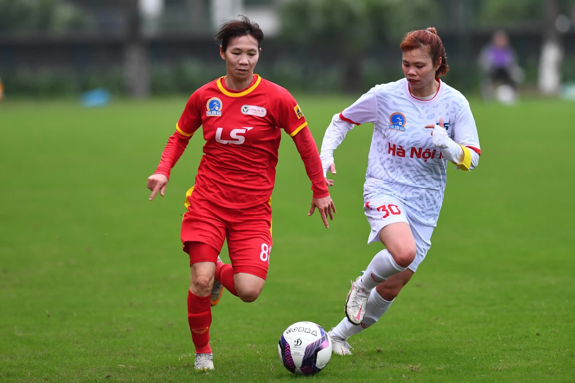 Giải bóng đá nữ Cup quốc gia 2023: TP.HCM thắng đậm Hà Nội II trận mở màn - Ảnh 6.