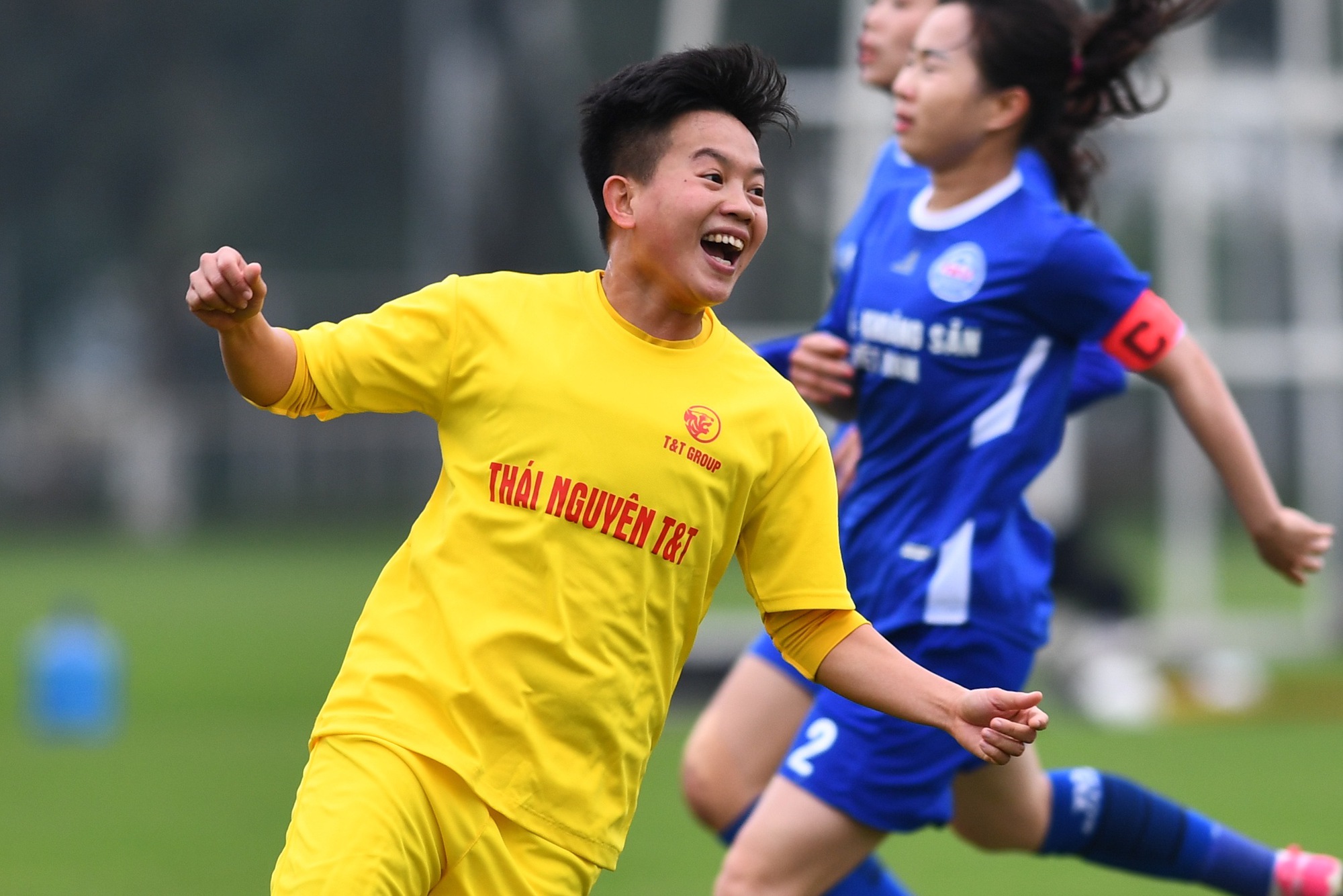 Giải bóng đá nữ Cup quốc gia 2023: TP.HCM thắng đậm Hà Nội II trận mở màn - Ảnh 4.
