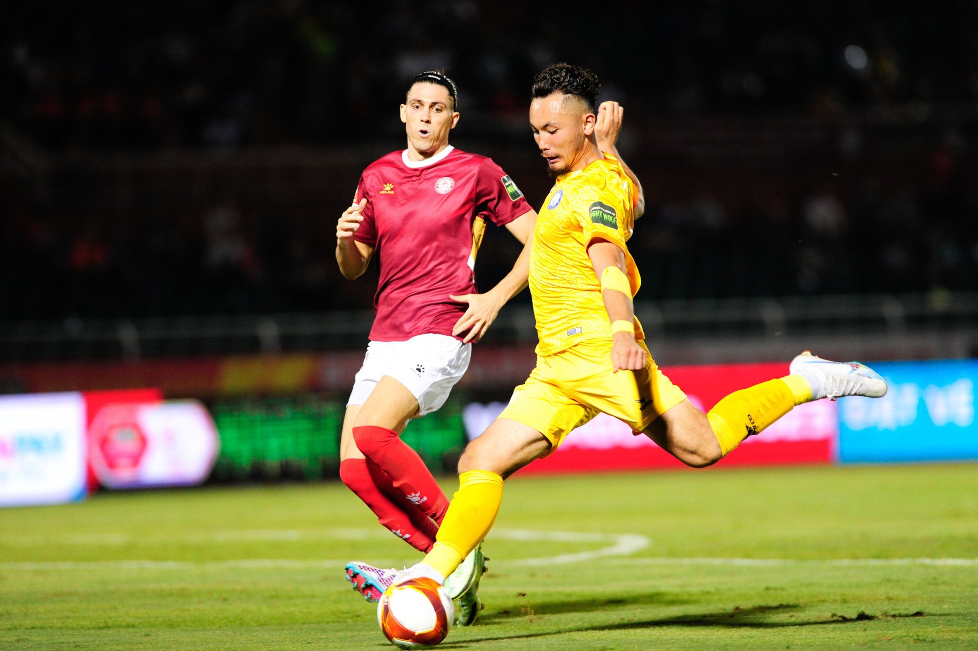 Cầu thủ Việt kiều gây ấn tượng nhất V-League 2023 - Ảnh 1.