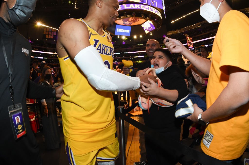 NHM quay xe ủng hộ Russell Westbrook, chỉ trích Los Angeles Lakers hậu trade deadline - Ảnh 2.