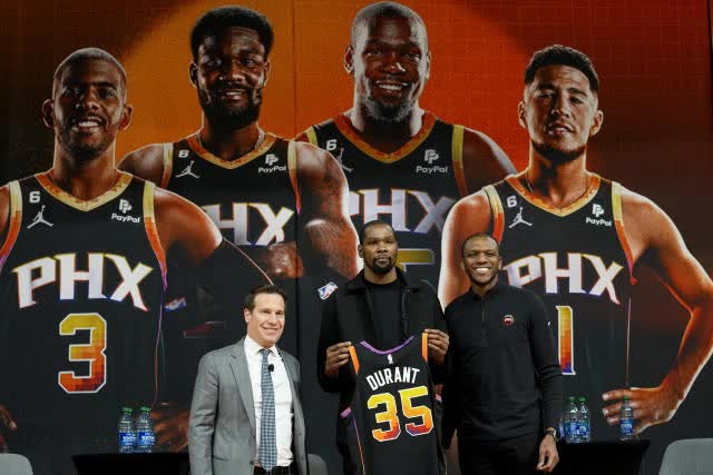 Phoenix Suns và &quot;giấc mộng không tưởng&quot; kết hợp Kyrie Irving - Kevin Durant - Ảnh 3.