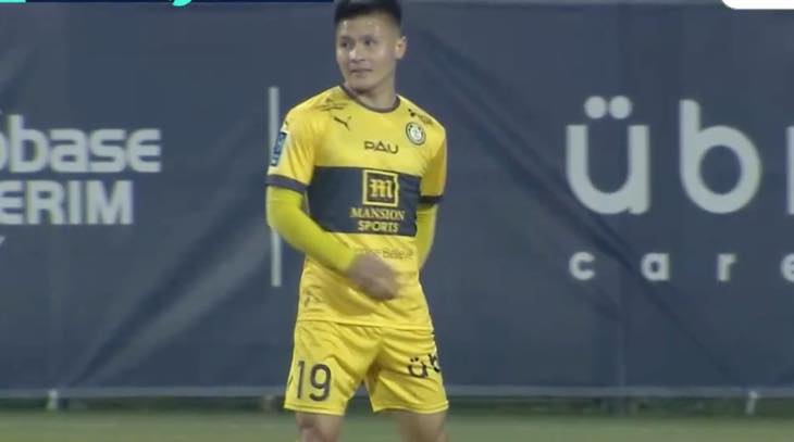 Văn Toàn 'thả thính' bằng tiếng Hàn, Quang Hải được đá 10 phút cho Pau FC ở Ligue 2 - Ảnh 3.