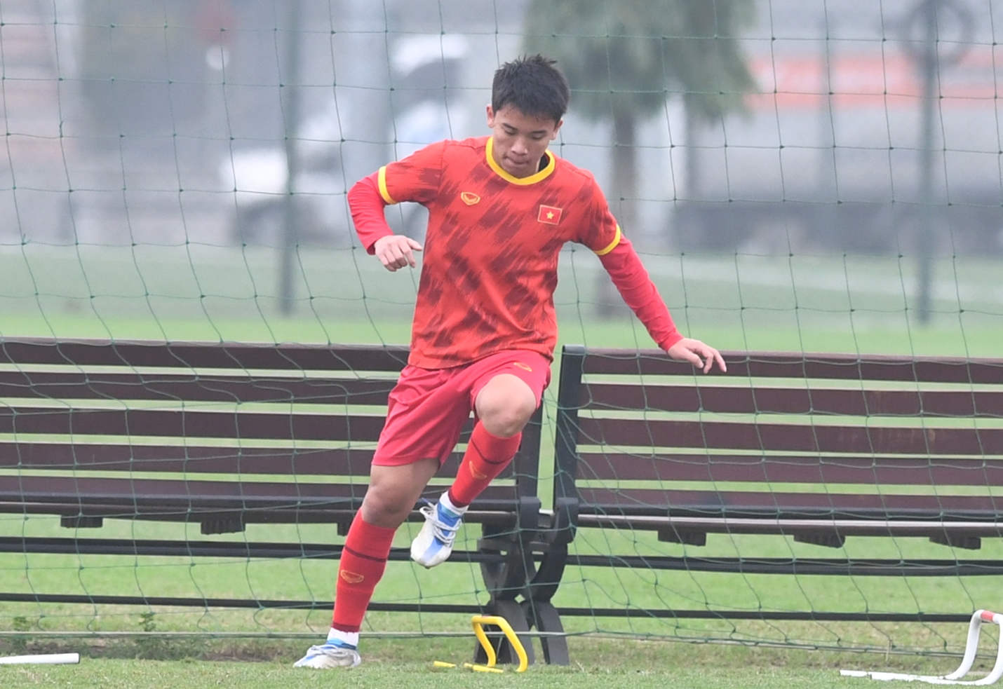 U20 Việt Nam chờ sao V.League, tập trung nhồi thể lực cho giải châu Á - Ảnh 5.