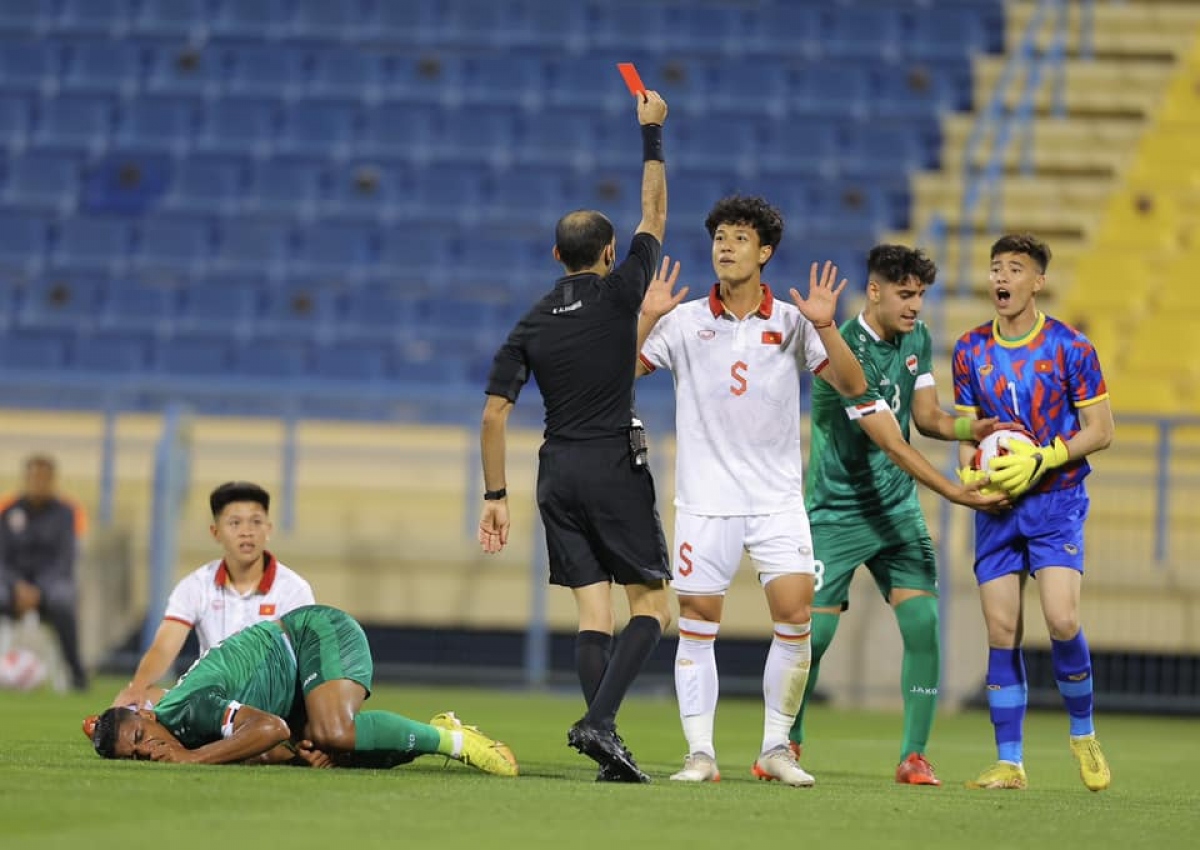 U23 Việt Nam thua toàn diện U23 Iraq trong ngày ra quân Doha Cup 2023 - Ảnh 2.