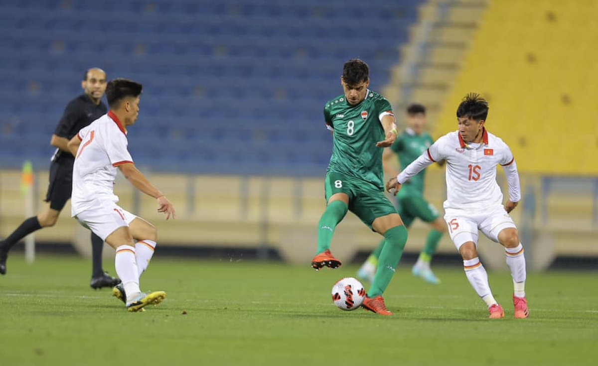 U23 Việt Nam thua toàn diện U23 Iraq trong ngày ra quân Doha Cup 2023 - Ảnh 1.