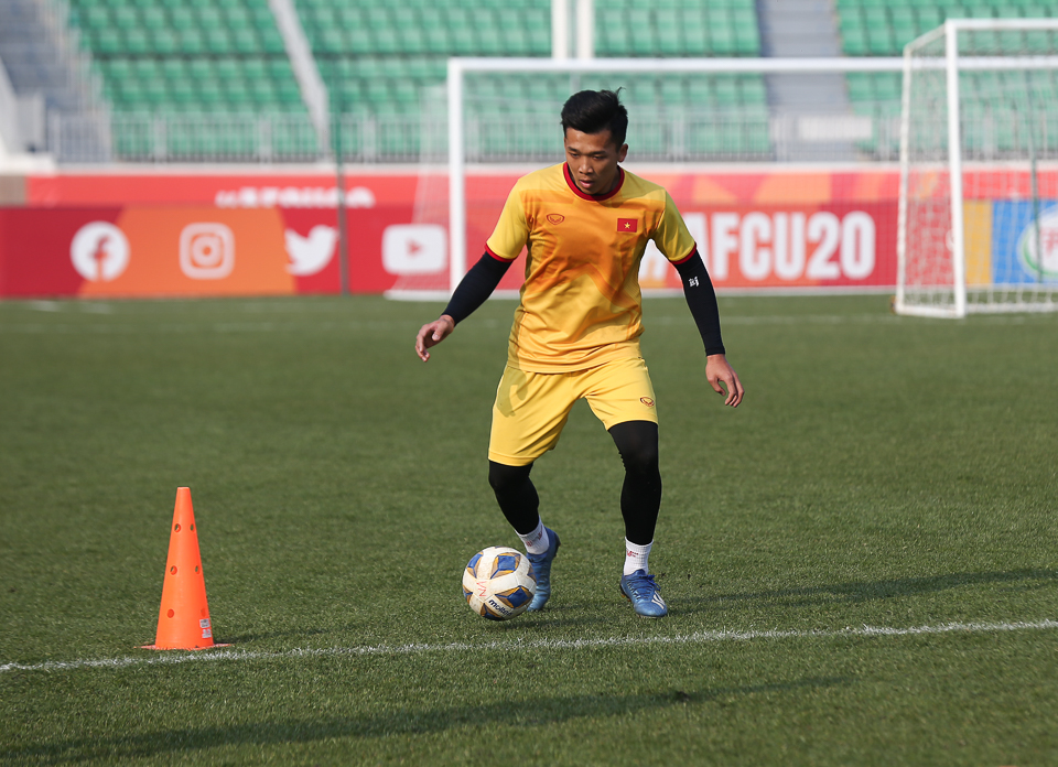 U20 Việt Nam bảo toàn lực lượng trước trận đấu với U20 Qatar - Ảnh 9.