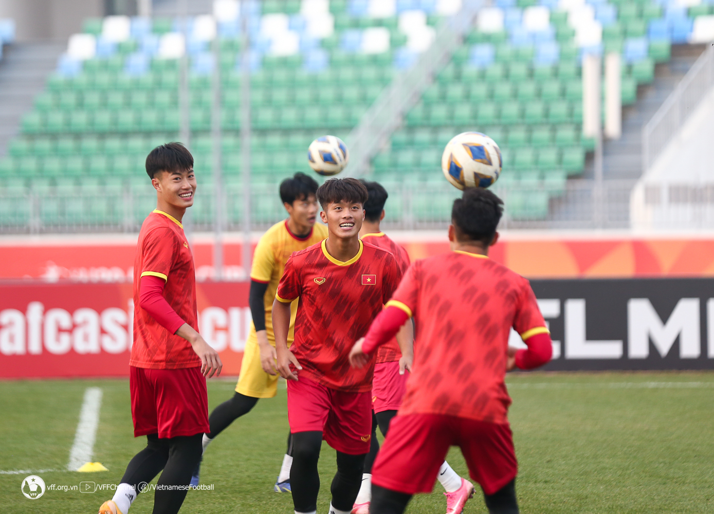 Một cầu thủ U20 Việt Nam phải tập riêng trước trận đấu gặp U20 Iran - Ảnh 3.