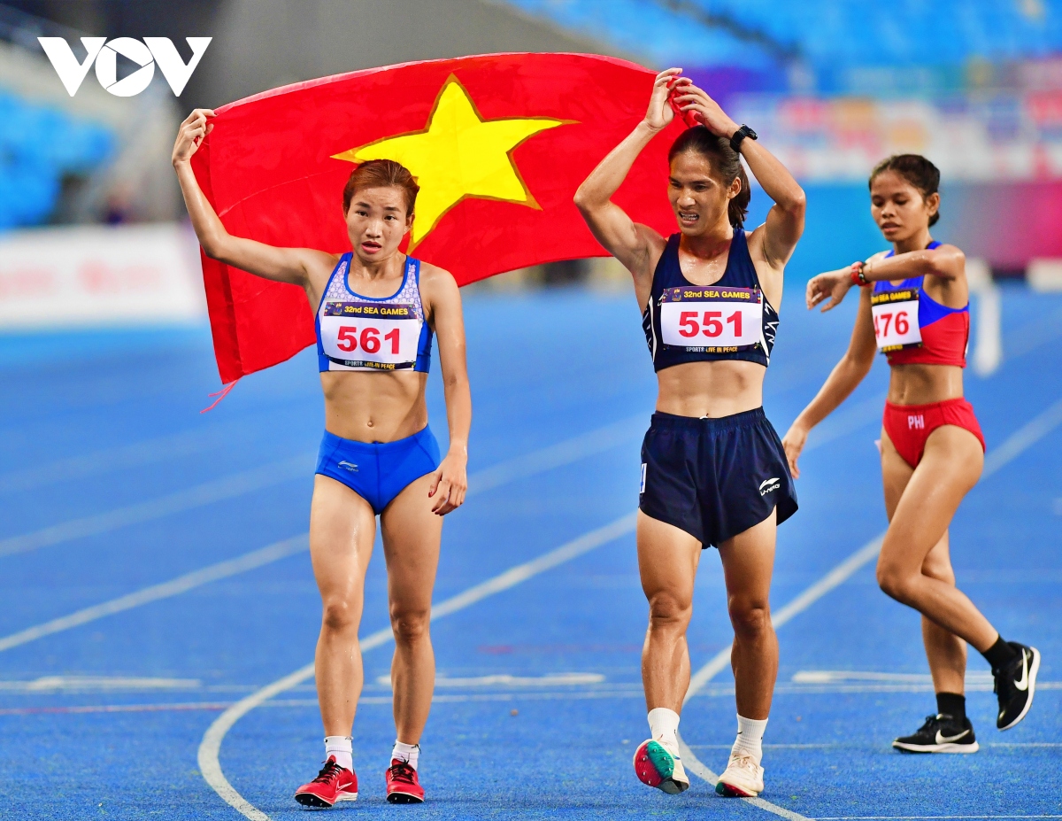 “Bông hồng thép” Nguyễn Thị Oanh và bước chạy phi thường ở SEA Games 32 - Ảnh 2.