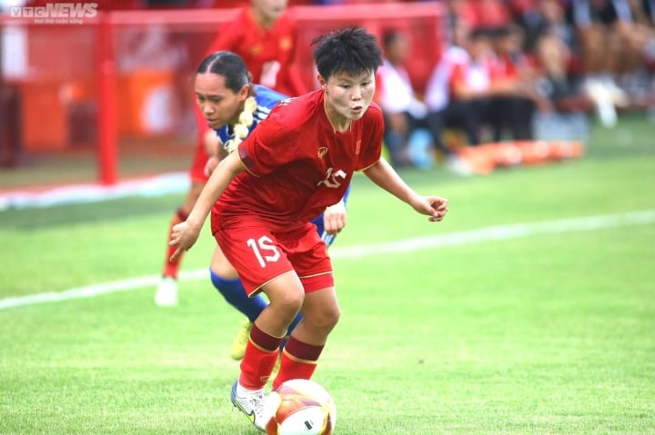 Thắng tuyển bóng đá nữ Việt Nam, cầu thủ Philippines vẫn khóc hết nước mắt - Ảnh 2.