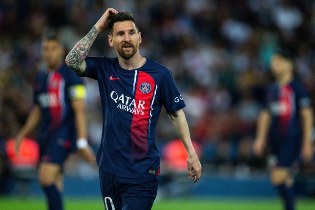 Barcelona có động thái bất ngờ sau khi Messi gia nhập Inter Miami - Ảnh 1.