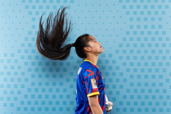 Ngắm Thanh Nhã, Hoàng Loan 'đốn tim' dân mạng trên bộ ảnh cực xinh của FIFA - Ảnh 7.
