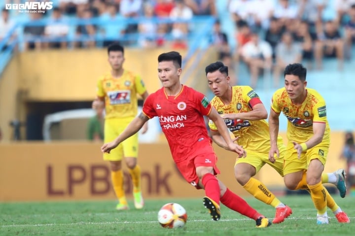 V-League 2023: Quang Hải trở lại, Hoàng Đức, Văn Quyết nổi bật - Ảnh 4.