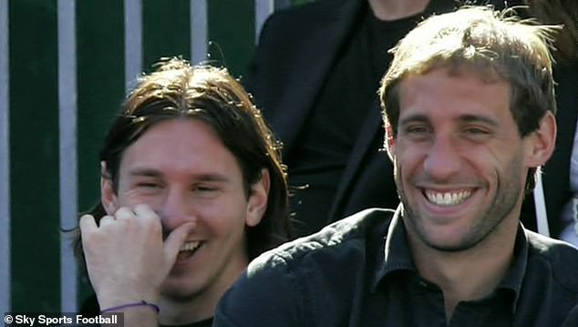 Đồng đội cũ tiết lộ thói quen xấu của Messi khi còn trẻ - Ảnh 1.