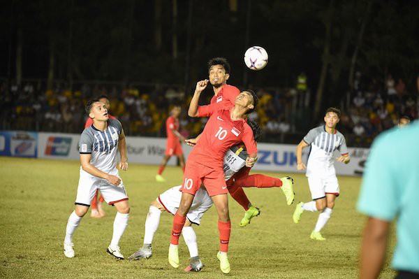 Thủ môn đẳng cấp Premier League giúp Philippines hạ Singapore ở trận ra quân AFF Cup 2018 - Ảnh 2.