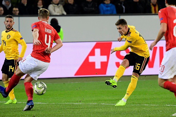 Thụy Sĩ 5-2 Bỉ: Đội bóng số 1 thế giới thua ngược không thể tin nổi - Ảnh 2.
