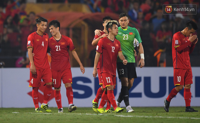 Hai kỷ lục mới được ĐT Việt Nam thiết lập ở vòng bảng AFF Cup 2018 - Ảnh 1.