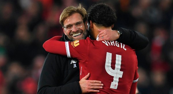 Rio Ferdinand: “Van Dijk là trung vệ hay nhất Liverpool trong lịch sử Premier League” - Ảnh 2.