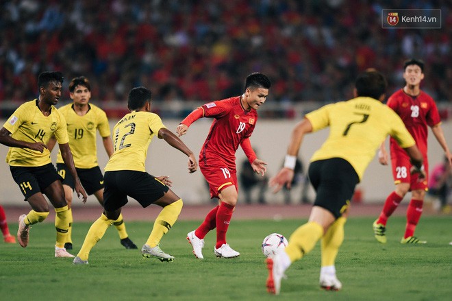 Thánh ngược dòng lại thêm may mắn, ĐT Việt Nam chưa chắc dễ ăn Malaysia dù hòa 2-2 trên sân khách - Ảnh 1.